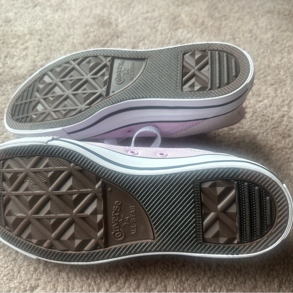 Chuck Taylor All Star Low Top Sneaker in Pink 8 New - Picture 7 of 9